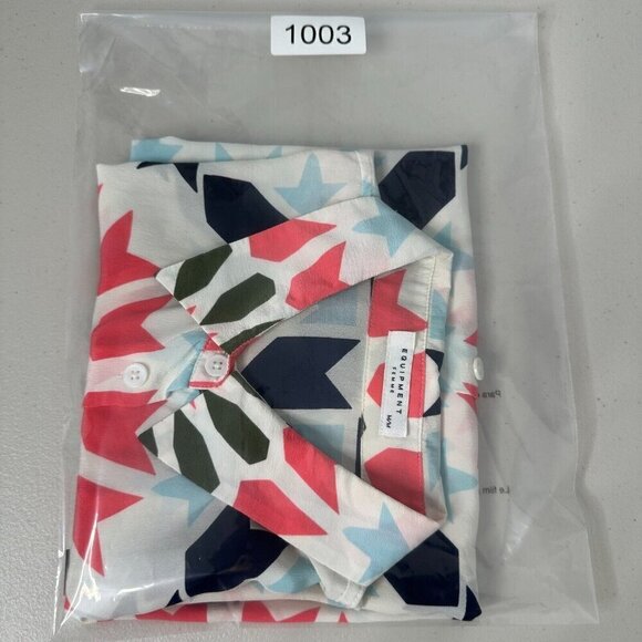 Equipment Femme Silk Blouse Sz M Colorful Star Print Sleeveless Button up - Picture 10 of 10